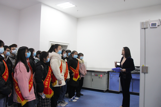 匯集愛(ài)心洪流 傳遞獻(xiàn)血理念——2020年安康學(xué)院學(xué)生參加血站開(kāi)放日活動(dòng)