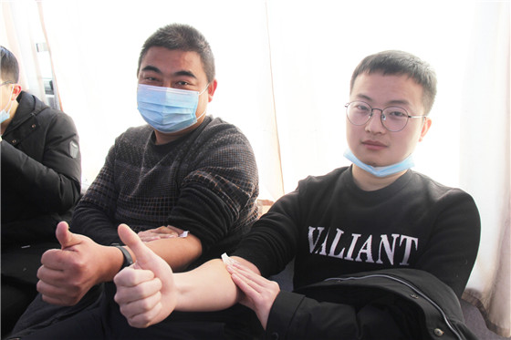 血液是生命的禮物——中國聯(lián)通安康市分公司、安康大數(shù)據(jù)運(yùn)營有限公司聯(lián)合開展冬季應(yīng)急獻(xiàn)血活動