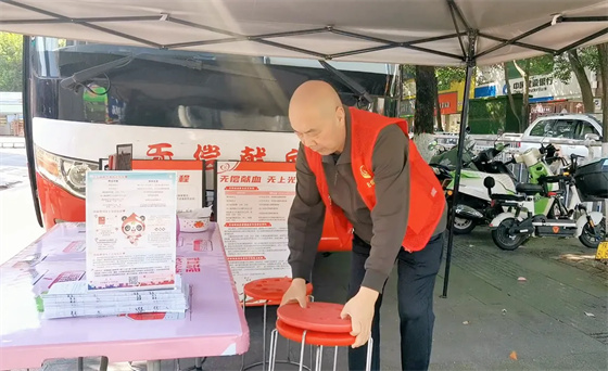 安康李軍，18年獻(xiàn)出“10”個(gè)自己……