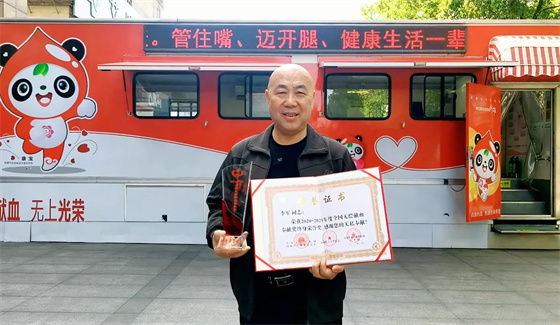 安康李軍，18年獻(xiàn)出“10”個(gè)自己……